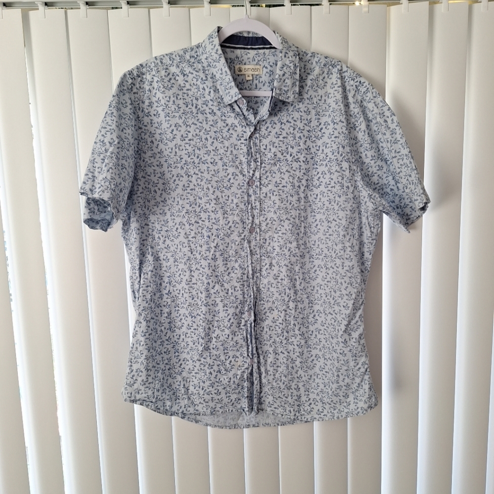Smash Hawaiian Button Front Short Sleeve Shirt